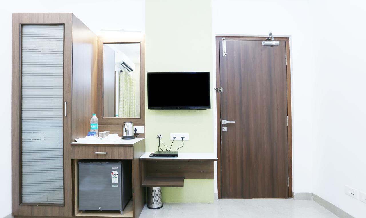 Hotel Treebo Pechis Castle Chennai Esterno foto